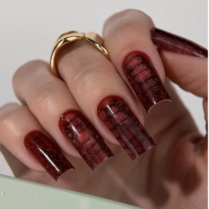HEYLOVE Gel Polish "Charming", 15 ml (TPO Free) - Level Up Beauty Supply
